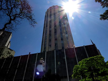 Como chegar até Edifício do Tribunal de Justiça de São Paulo com o transporte público - Sobre o local