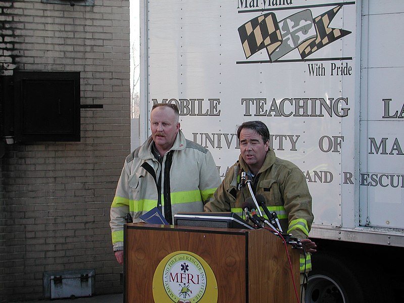 File:FEMA - 5602 - Photograph by Michael Connolly taken on 01-25-2002 in Maryland.jpg