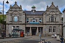 Falmouth Galeri Seni dan Perpustakaan (geograph 5885982).jpg