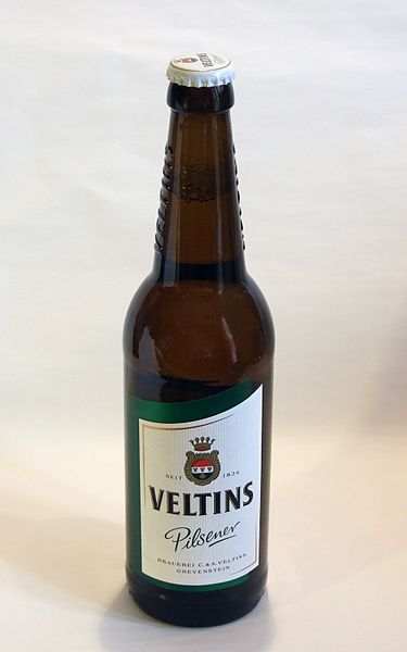 File:Flasche Veltins.jpg