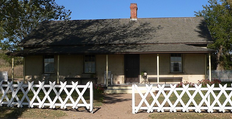 File:Fort Hartsuff officer quarters 4.JPG