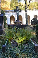 Frankfurt, main cemetery, grave C 230 Eckhard.JPG