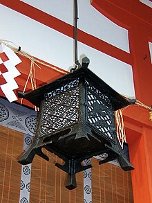 Fushimi Inari lantern 01.jpg