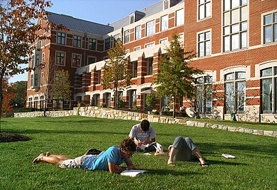 Students studying outside Wolfington Hall Jesuit Residence in Georgetown University