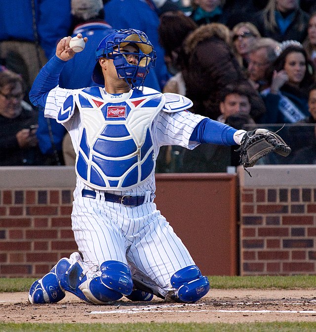 Former Cub Geovany Soto taking swings in London! Still looks good after all  this time. : r/CHICubs