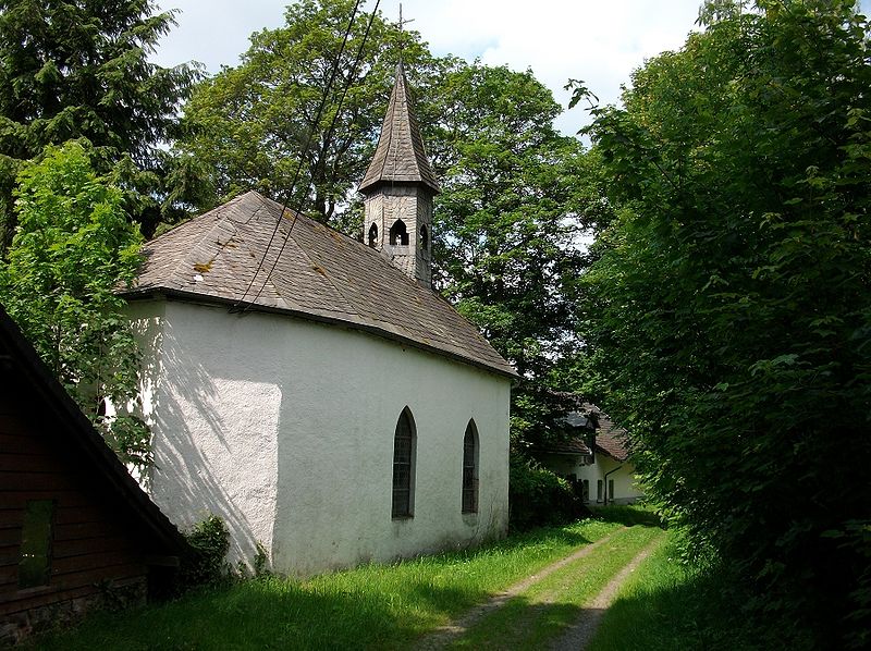 File:Gut Stockhausen Kapelle.jpg