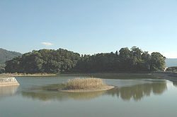 Hashihaka Kofun Hashihaka-kofun-1.jpg