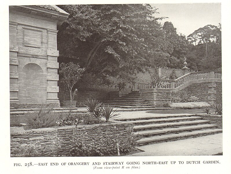 File:Hestercombe Orangery and Stairway Lutyens Houses and Gardens 1913 Page197.jpg