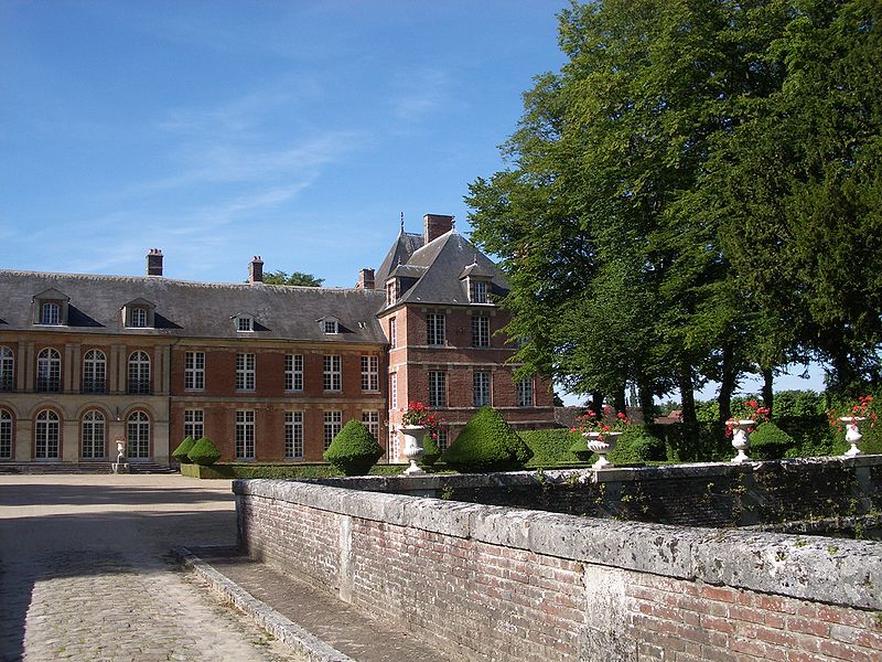 File:Heudicourt chateau 1.jpg