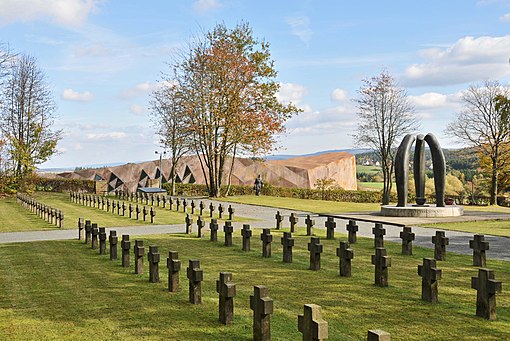 =Il memoriale nell'ex campo di concentramento di Hinzert