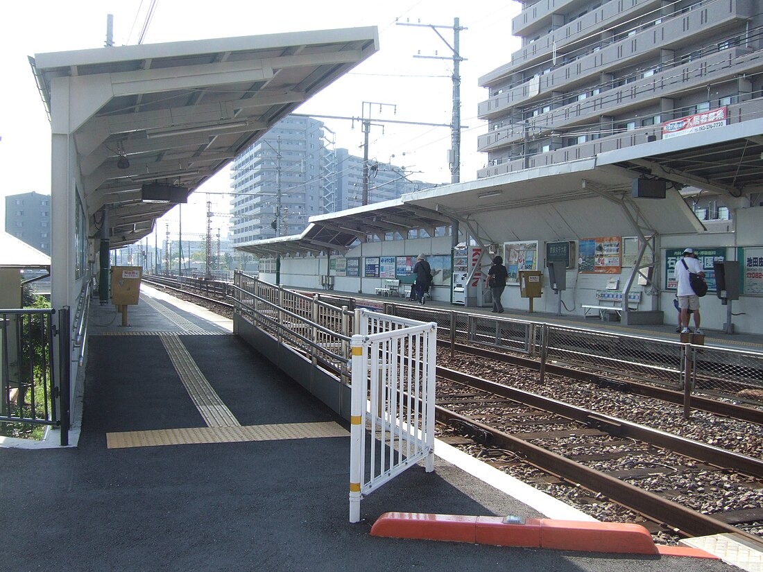 修大協創中高前駅