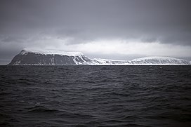 Hopen Svalbard May2013.jpg