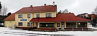 Čeština: Vlakové nádraží v Horní Plané, okres Český Krumlov, Jihočeský kraj. English: Train station in Jiráskova street, Horní Planá, Český Krumlov District, South Bohemian Region, Czechia.