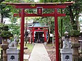 境内の稲荷神社