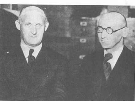 Isaac (right) with his brother Israel Joshua Singer (1930s)