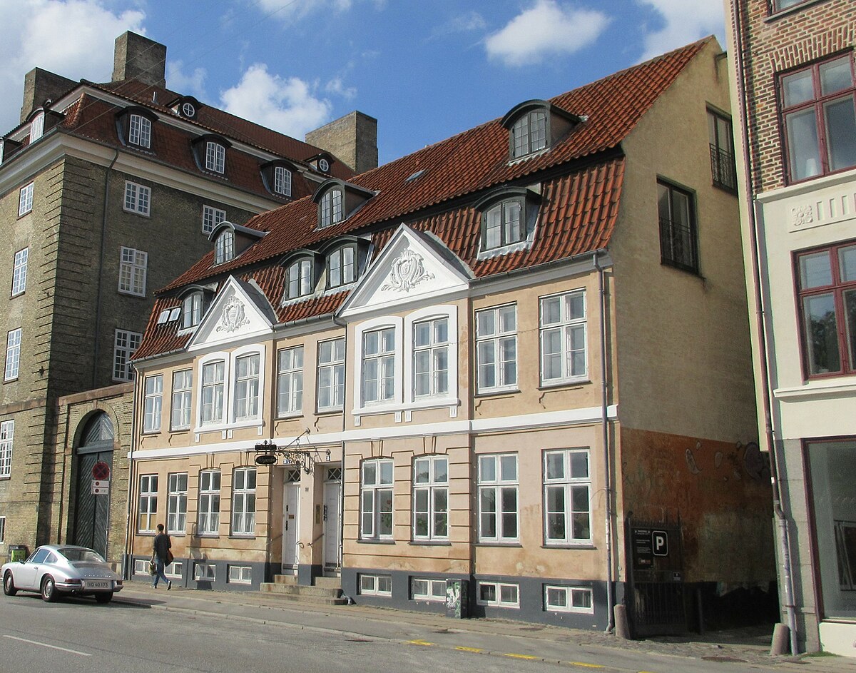 Holmblad House