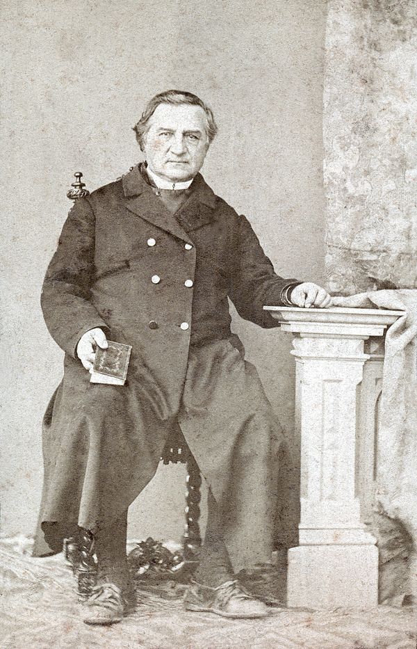 Kurat Josef Anton Vian – anonymous author of the first Ladin-Gherdëina grammar AD 1864