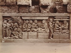KITLV 103700 - Kassian Céphas - Bas-relief at Borobudur near Magelang - 1890-1891.tif