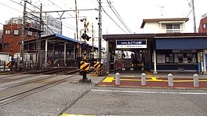 車站入口與站房（2020年7月）
