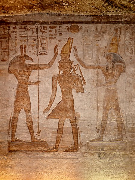 File:Kleiner Tempel (Abu Simbel) Pfeilerhalle 31.jpg