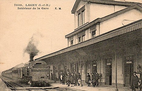 L1882 - Lagny-sur-Marne - Gare.jpg