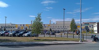 <span class="mw-page-title-main">Lathrop High School (Alaska)</span> Public secondary school in Fairbanks, Alaska, United States