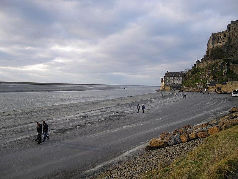 File:Le couesnon au pied du mont st michel - panoramio.jpg