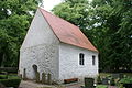 KW 49: Die Kirche Leistenow ist ein Kirchengebäude im Ortsteil Leistenow der Gemeinde Utzedel im Landkreis Mecklenburgische Seenplatte. Die Kirche ist ein rechteckiger Putzbau aus Feldstein und wurde wahrscheinlich um 1700 als Tochter der Beggerower Kirche errichtet.
