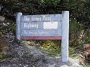 Hinweisschild auf den Lewis Pass Highway