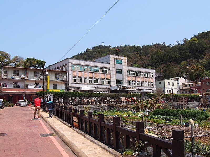 File:Lienchiang County Hall 20140405.jpg