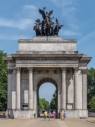 <span class="mw-page-title-main">Wellington Arch</span> Triumphal arch in London