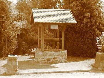 Datei:Margaretenbrunnen_Altschöndorf.jpg