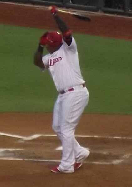 Byrd takes a practice swing in a 2014 game