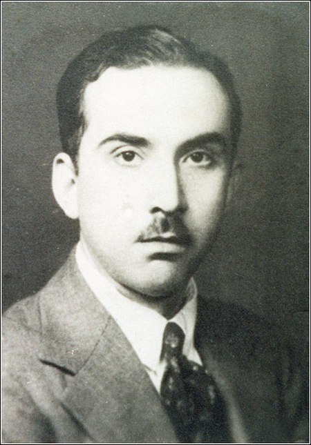 Martín Adán.jpg