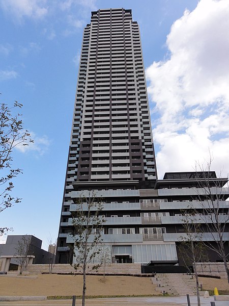 File:Mikage tower regidense.JPG