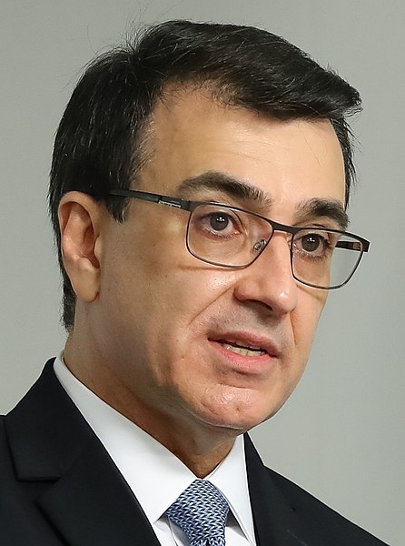 File:Minister Carlos Alberto França.jpg