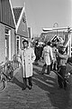 Mohammed Ali bezoekt Volendam Ali wandelt in Volendam, Bestanddeelnr 928-4535.jpg