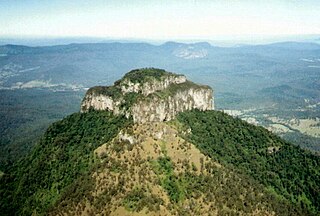 <span class="mw-page-title-main">Mount Lindesay (Queensland)</span> Suburb of Scenic Rim Region, Queensland, Australia