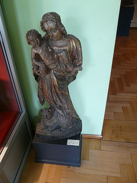 File:Museum of Archdiocese in Gniezno - sculpture 12.JPG