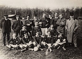 Bosschart (middelste rij links) met het Nederlands elftal (1910)