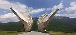 อนุสรณ์ "หุบเขาวีรชน" (Valley of Heroes) อนุสรณ์สถานระลึกถึงยุทธการซูตเยสกา