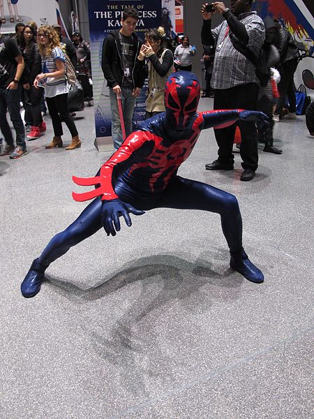 File:NYCC 2014 - Spider-Man 2099 (15314584367).jpg