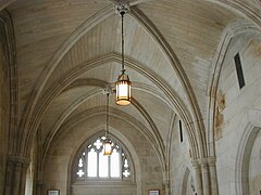 Narthex vaulting in Washington National Cathedral.jpg