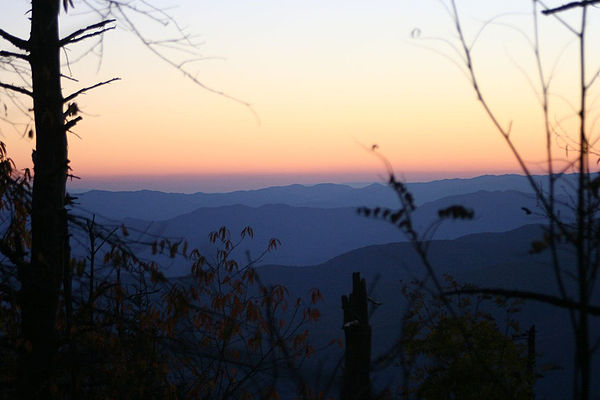 Sunset view from Clingmans Dome, the western terminus of the trail