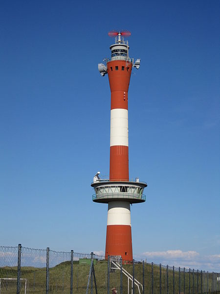 File:Neuer Leuchtturm Wangerooge.jpg