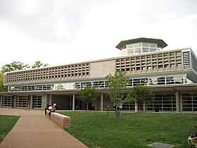 Olin Library - Danforth Campus at Washington University in St. Louis.jpg