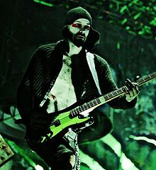 Oliver Riedel na koncertě Rammstein v roce 2010
