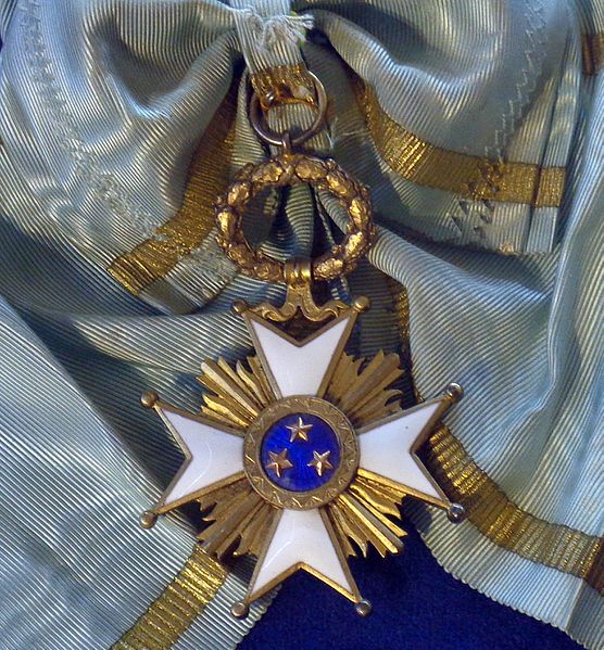 File:Order of the Three Stars grand cross badge (Latvia before 1940) - Tallinn Museum of Orders.jpg