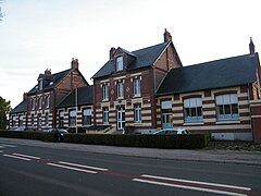 La mairie-école.