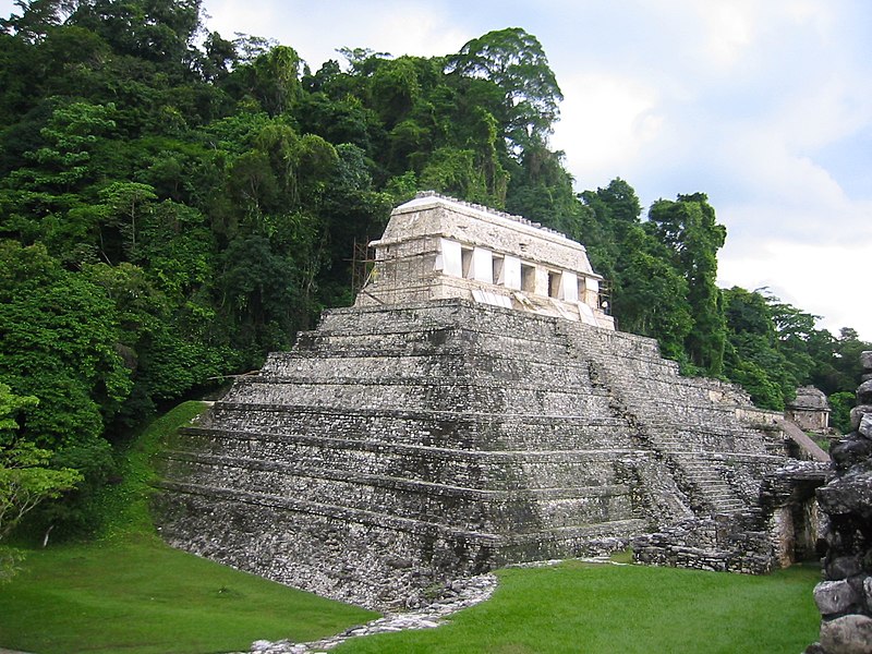 File:Palenque ruins 2.jpg